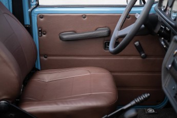 2B-070-Convertible-Mercedes-G-250-071683