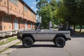 2B-015-Convertible-Mercedes-G-250-082070