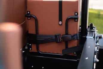 2B-043-Convertible-Mercedes-G-250-081975