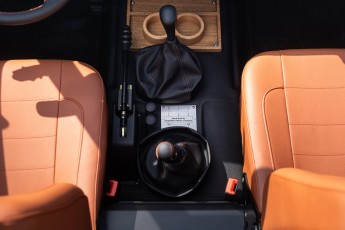 2B-052-Convertible-Mercedes-G-250-081975