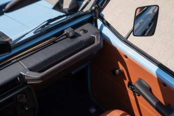 2B-054-Convertible-Mercedes-G-250-081975