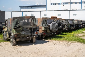 3-059-Convertible-Mercedes-G-250-081975