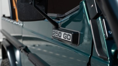 1-004-Convertible-Mercedes-G-250-068725