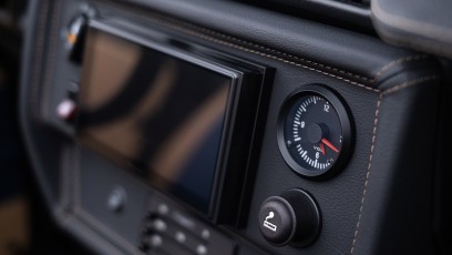 1-006-Vintage-Mercedes-GWagon-MidnightBlue-080489