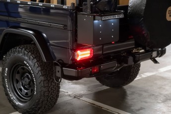 2A-013-Vintage-Mercedes-GWagon-MidnightBlue-080489
