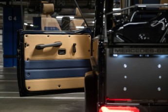 2A-020-Vintage-Mercedes-GWagon-MidnightBlue-080489