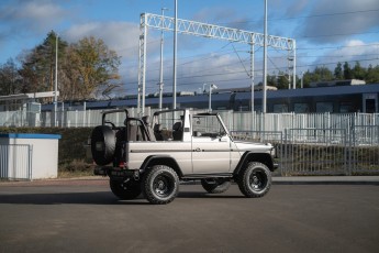 2B-009-Custom-Mercedes-GWagon-MojaveSilver-080462