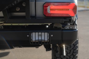 2B-032-Custom-Mercedes-GWagon-MojaveSilver-080462