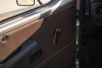 2B-065-Custom-Mercedes-GWagon-MojaveSilver-080462