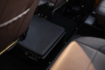 2B-069-Custom-Mercedes-GWagon-MojaveSilver-080462