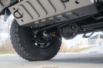 2B-091-Custom-Mercedes-GWagon-MojaveSilver-080462