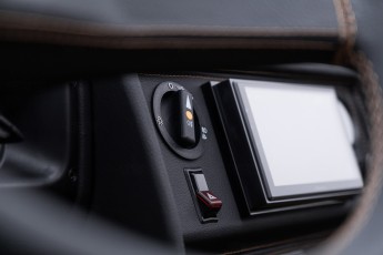 2B-104-Vintage-Mercedes-GWagon-MidnightBlue-080489