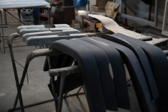 3-022-Vintage-Mercedes-GWagon-MidnightBlue-080489