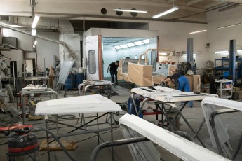 3-042-Custom-Mercedes-GWagon-MojaveSilver-080462