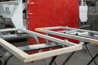 3-043-Vintage-Mercedes-GWagon-MidnightBlue-080489