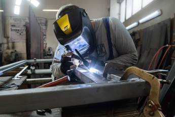 3-048-Vintage-Mercedes-GWagon-MidnightBlue-080489