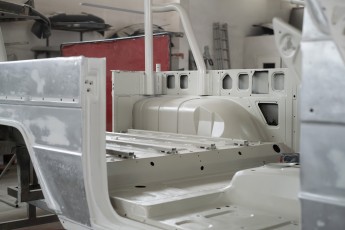 3-052-Custom-Mercedes-GWagon-MojaveSilver-080462