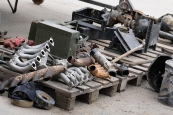 3-065-Custom-Mercedes-GWagon-MojaveSilver-080462