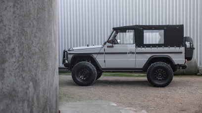 1-002-Convertible-Mercedes-250GD-Chalk-082098