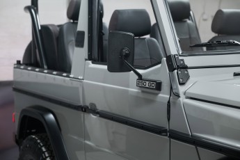 2A-018-Convertible-Mercedes-250GD-Chalk-082098