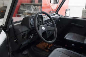 2A-036-Convertible-Mercedes-250GD-Chalk-082098