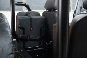 2A-039-Convertible-Mercedes-250GD-Chalk-082098