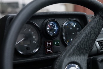 2A-046-Convertible-Mercedes-250GD-Chalk-082098