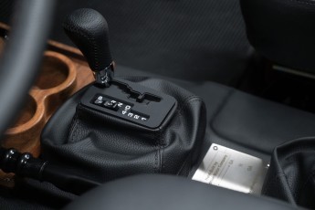 2A-050-Convertible-Mercedes-250GD-Chalk-082098