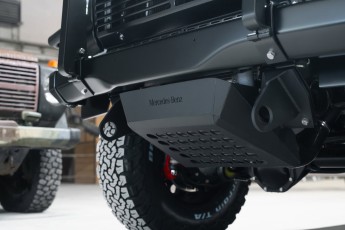 2A-055-Convertible-Mercedes-250GD-Chalk-082098