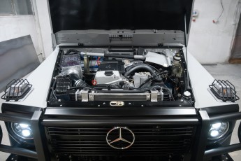 2A-058-Convertible-Mercedes-250GD-Chalk-082098