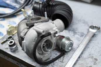 3-008-Convertible-Mercedes-250GD-Chalk-082098