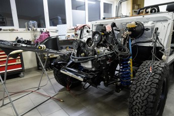 3-011-Convertible-Mercedes-250GD-Chalk-082098