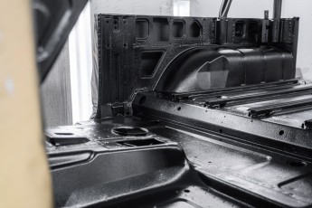 3-028-Convertible-Mercedes-250GD-Chalk-082098