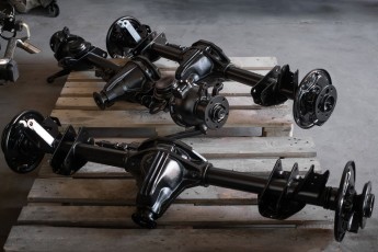 3-037-Convertible-Mercedes-250GD-Chalk-082098