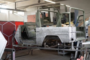 3-053-Convertible-Mercedes-250GD-Chalk-082098