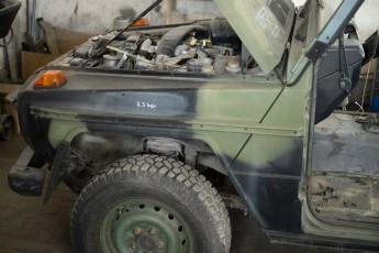 3-063-Convertible-Mercedes-250GD-Chalk-082098