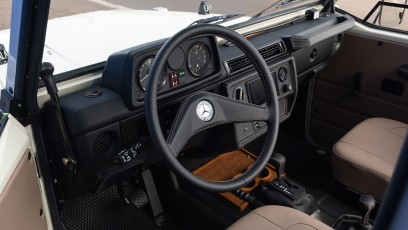 1-006-Custom-Mercedes-GWagon-White(031)-077676