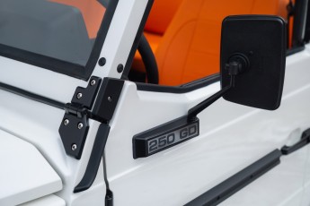 2B-017-Convertible-Mercedes-250GD-DiamondWhite-085419