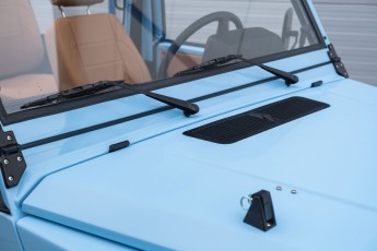 2B-030-Convertible-Mercedes-GWagen-GulfBlue-088653