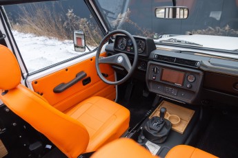 2B-052-Convertible-Mercedes-250GD-DiamondWhite-085419