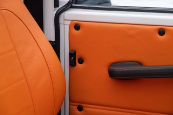 2B-072-Convertible-Mercedes-250GD-DiamondWhite-085419