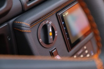 2B-084-Convertible-Mercedes-250GD-DiamondWhite-085419