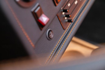 2B-085-Convertible-Mercedes-250GD-DiamondWhite-085419