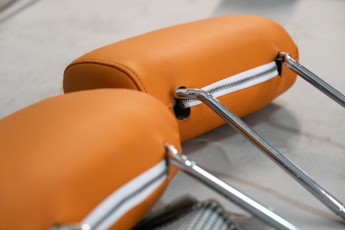 3-008-Convertible-Mercedes-250GD-DiamondWhite-085419