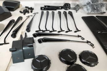 3-012-Convertible-Mercedes-GWagen-GulfBlue-088653