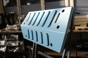 3-015-Convertible-Mercedes-GWagen-GulfBlue-088653