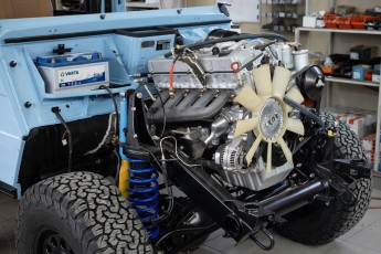 3-020-Convertible-Mercedes-GWagen-GulfBlue-088653