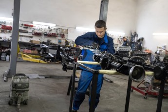 3-029-Custom-Mercedes-GWagon-White(031)-077676