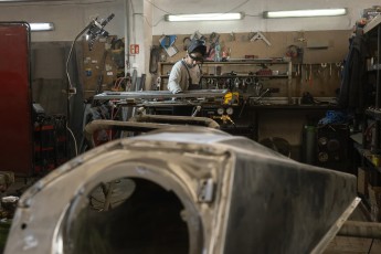 3-047-Convertible-Mercedes-GWagen-GulfBlue-088653