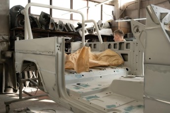 3-049-Convertible-Mercedes-GWagen-GulfBlue-088653